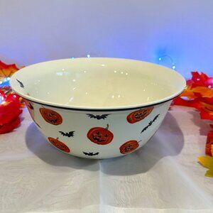 Halloween 12" white  ceramic bowl with Jack O Lantern and bats